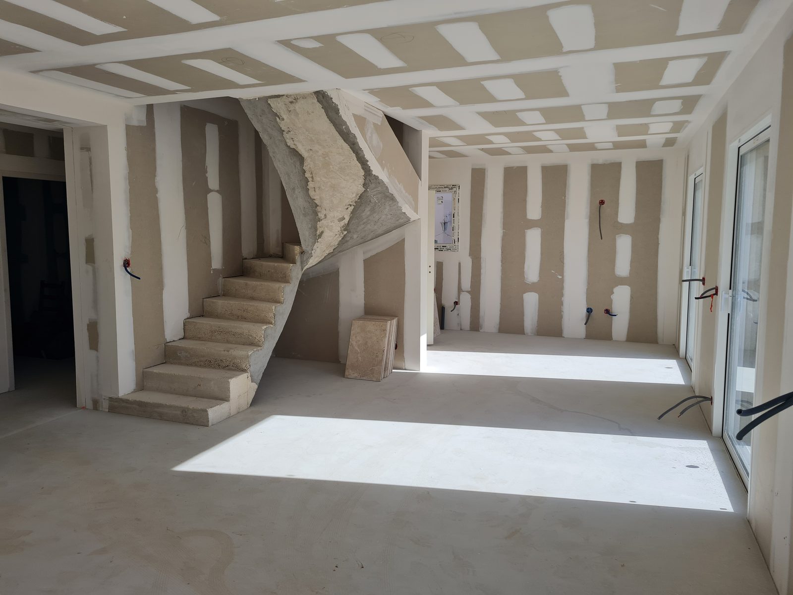 Villa neuve · salon avant travaux